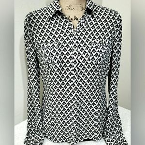 ♦️WHBM 100% Silk Button Down Shirt♦️